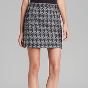 Marc by Marc Jacobs Gray & Black Houndstooth Skirt